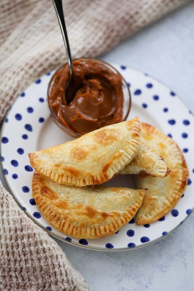 Dulce de Leche Empanadas (Cajeta) - Give me a fork